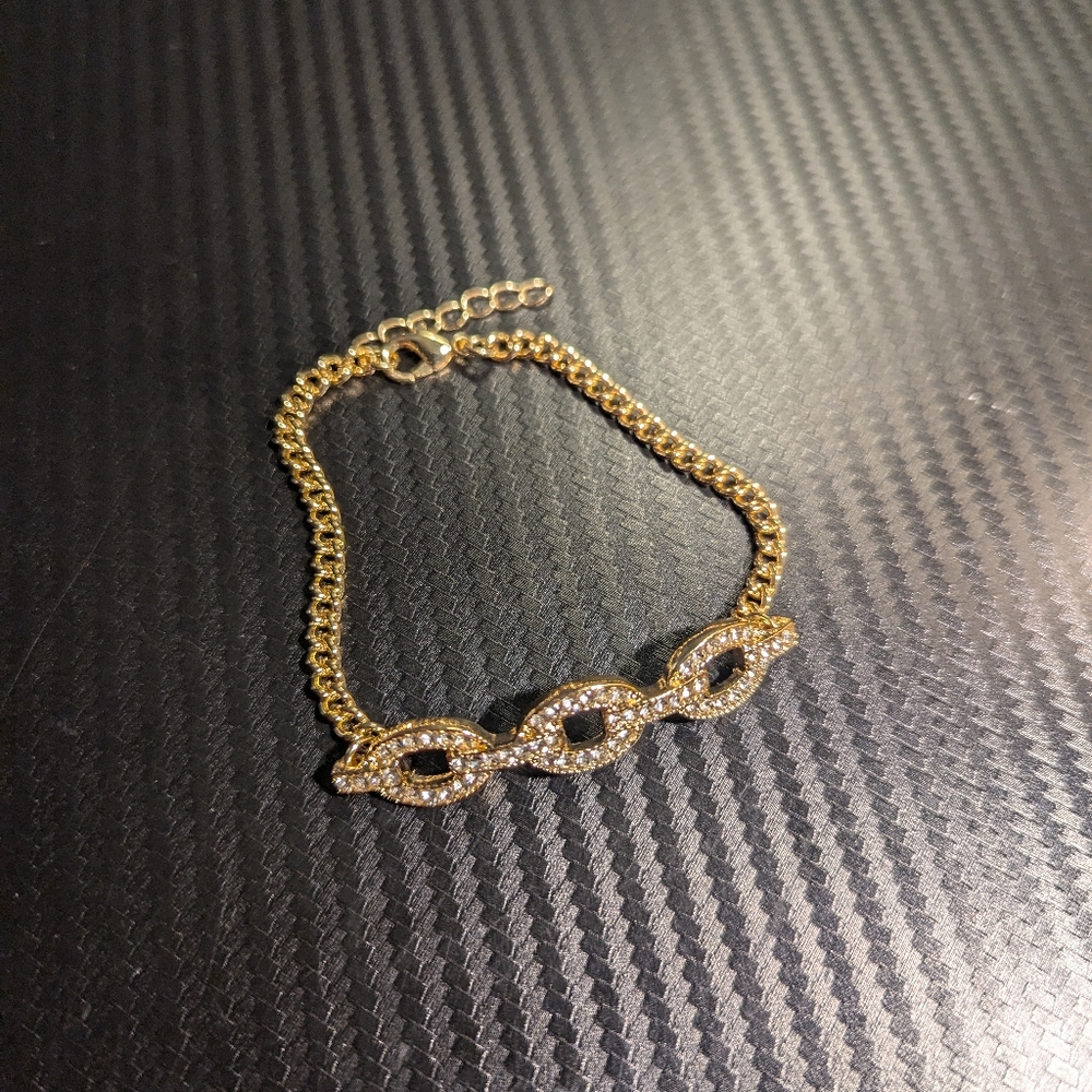 Round Rhinestone Bracelet